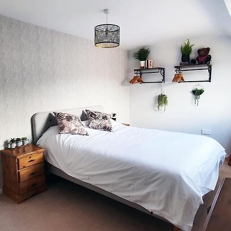 ダフタウン York Street Retreat, Modern Cosy 2 Bed With Gardenヴィラ エクステリア 写真